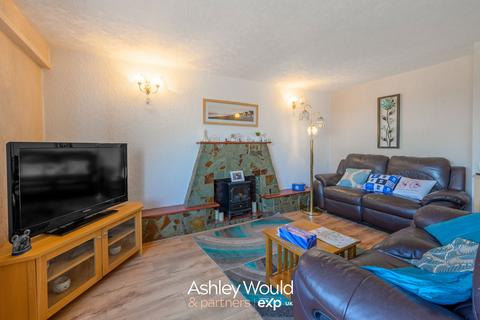 3 bedroom terraced house for sale, Ralphs Meadow, Birmingham B32