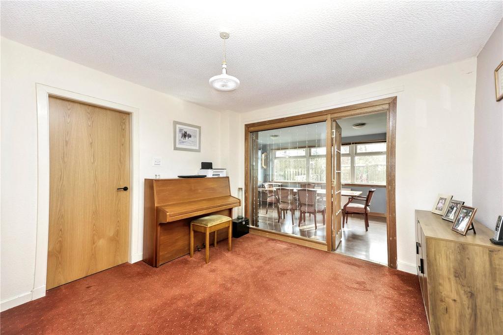 Living/Dining Room
