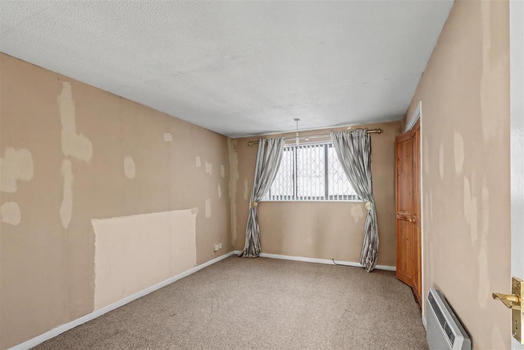 Bedroom 1.jpeg