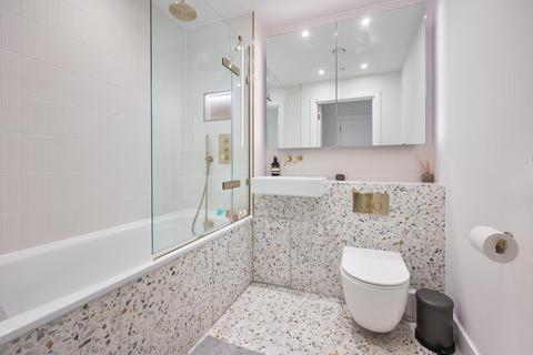 undefined, Grand Central Apartments, King's Cross, NW1