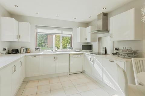 undefined, Manor Drive, Longfield DA3