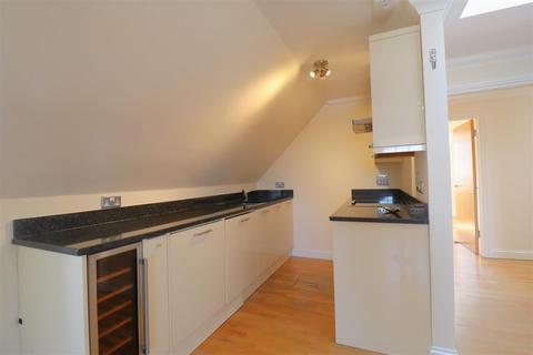 2 bedroom flat to rent, 6 The Avenue, Newmarket CB8
