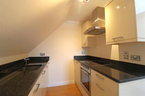 2 bedroom flat to rent, 6 The Avenue, Newmarket CB8