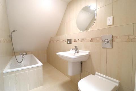 2 bedroom flat to rent, 6 The Avenue, Newmarket CB8