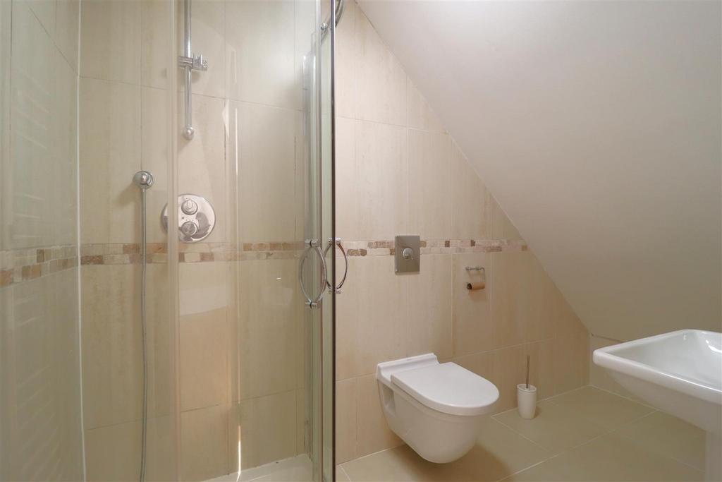 Ensuite.JPG