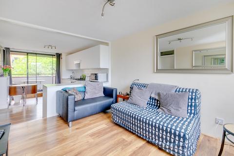 1 bedroom apartment to rent, Falcon Point, Bankside, SE1
