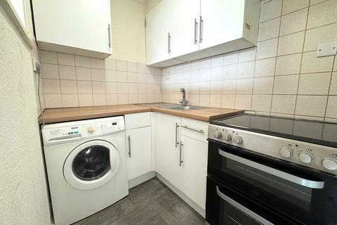 1 bedroom terraced house to rent, Beaulieu Close, Toothill, Swindon, SN5 8AH