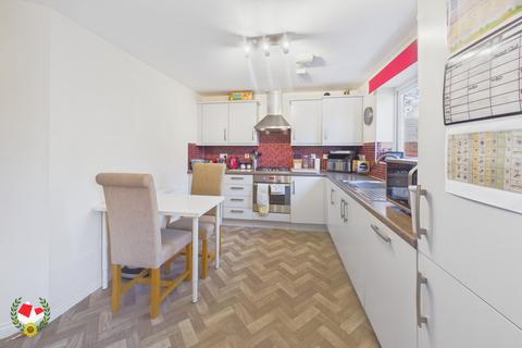 4 bedroom detached house for sale, Flyingdales Garden, Kingsway, Gloucester GL2 2EX