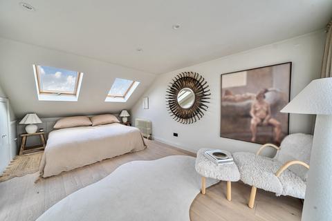 4 bedroom terraced house for sale, Havelock Road, Wimbledon, London, SW19