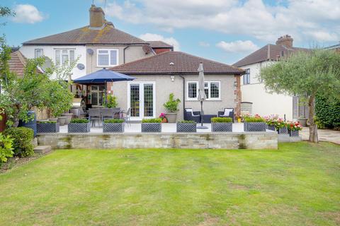 3 bedroom semi-detached house for sale, Broadlands Avenue, Enfield EN3