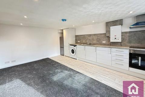 2 bedroom flat to rent, Belgrave Crescent, Eccles, Manchester, Greater Manchester, M30