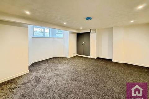 2 bedroom flat to rent, Belgrave Crescent, Eccles, Manchester, Greater Manchester, M30