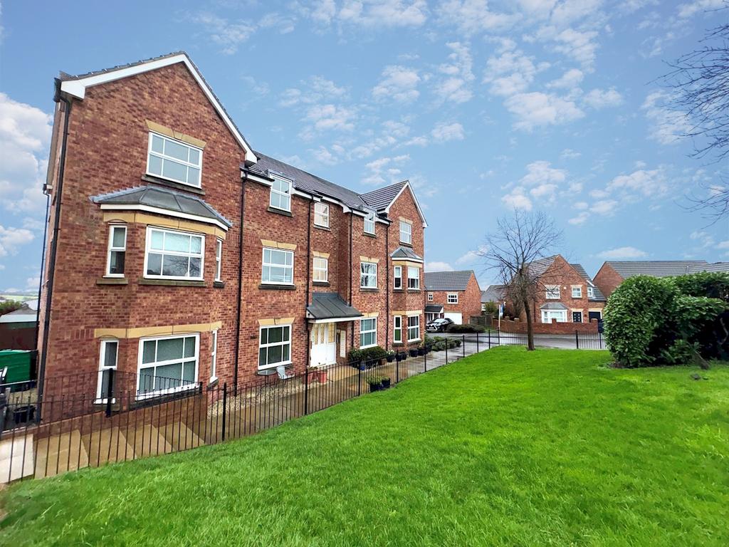 Aston main jpg