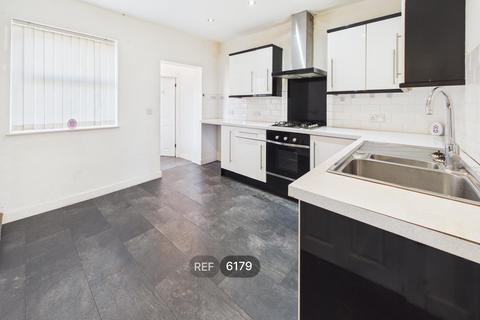 undefined, 27, Westfields, Castleford, WF10 5JQ