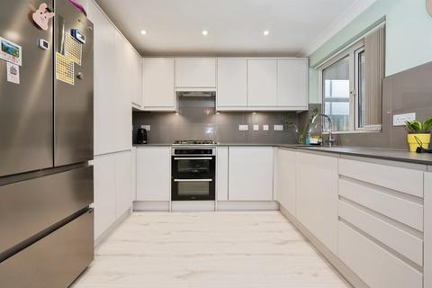 3 bedroom terraced house for sale, Gorselands Road, Southampton
