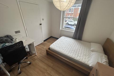 undefined, Ongar Road, London SW6