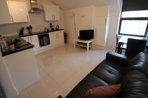 3 bedroom flat to rent, Clarendon Road, Leeds LS2