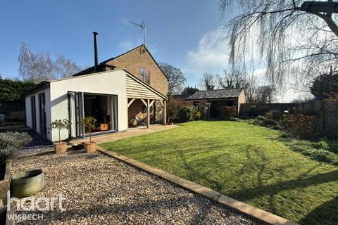 4 bedroom detached house for sale, Hannath Road, Tydd Gote