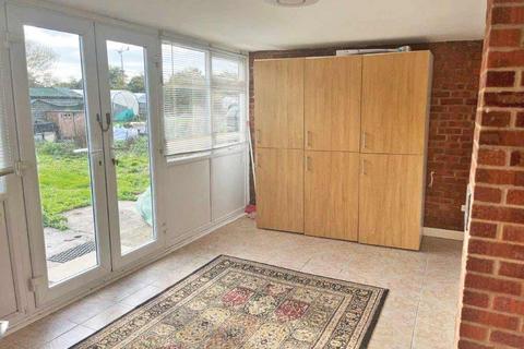 2 bedroom detached house for sale, Whale Drove, Whaplode Drove, SPALDING