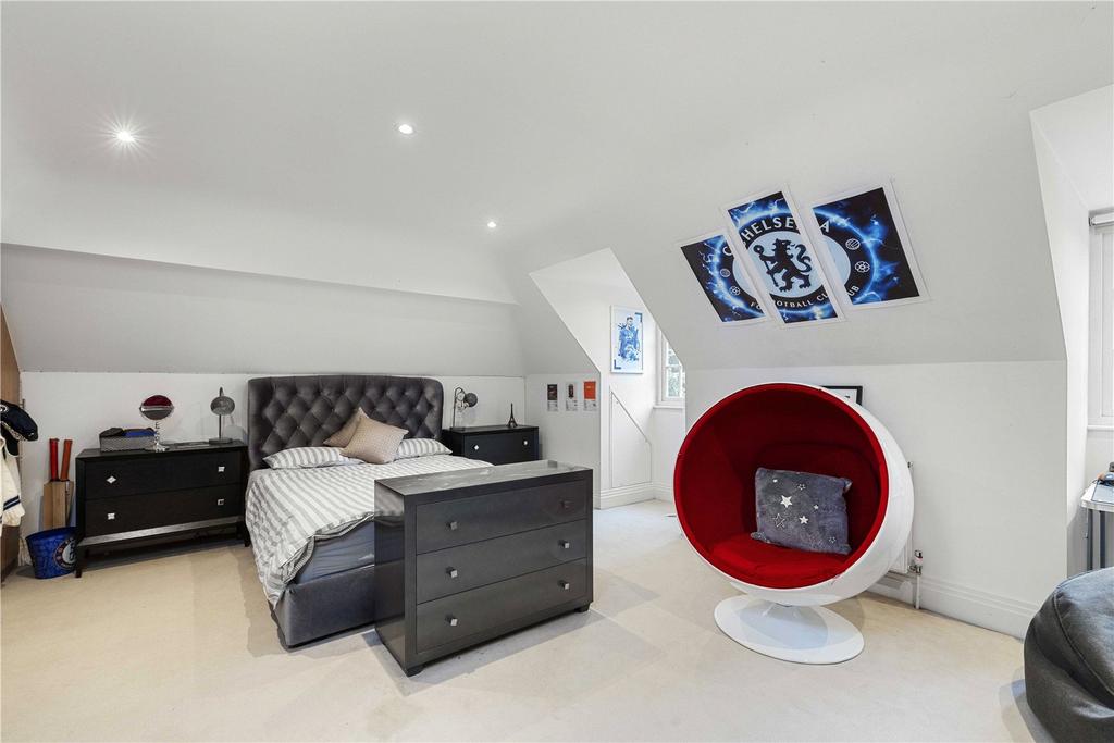 Fifth Bedroom