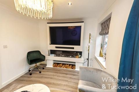 3 bedroom semi-detached house for sale, Vita Avenue, Bridgwater TA6
