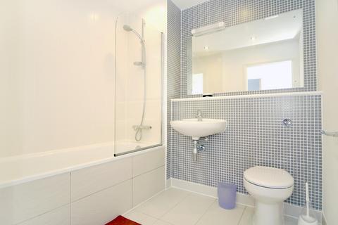 1 bedroom apartment to rent, Larden Road London W3, EPC B