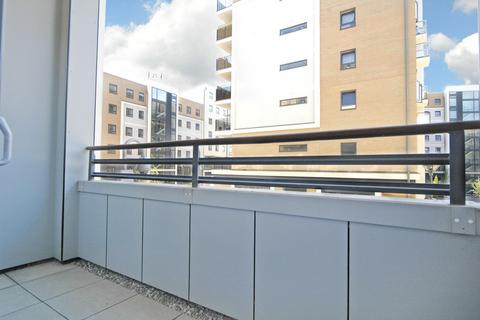 1 bedroom apartment to rent, Larden Road London W3, EPC B