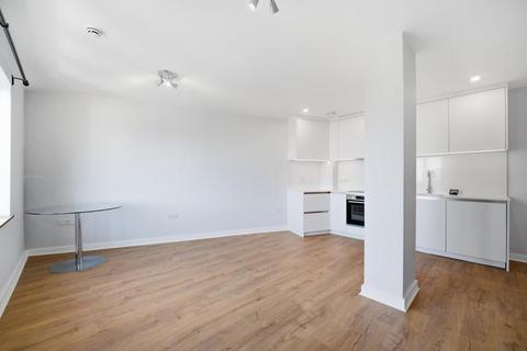 2 bedroom apartment for sale, Drayton Green Road, W13
