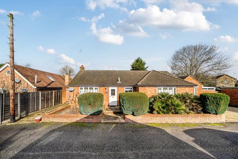 3 bedroom bungalow for sale, The Crescent, Croxley Green, Rickmansworth