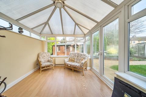 3 bedroom bungalow for sale, The Crescent, Croxley Green, Rickmansworth