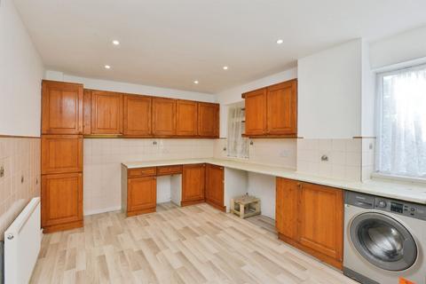 undefined, Crosslands, Stantonbury, Milton Keynes