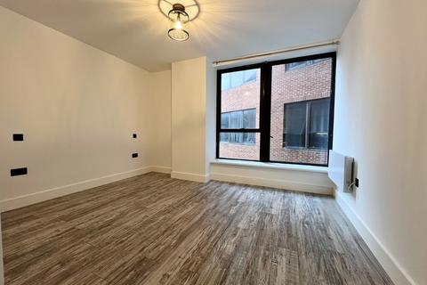 2 bedroom flat to rent, Clarence Street, Swindon SN1