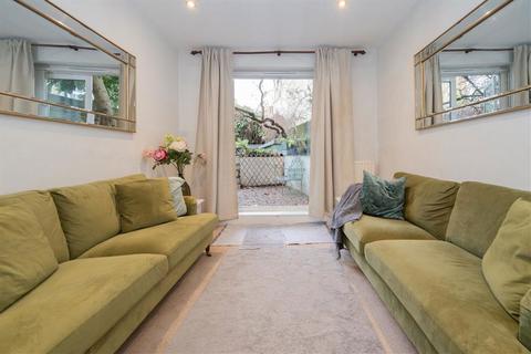 2 bedroom flat for sale, Finborough Road, London SW10