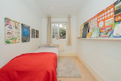 2 bedroom flat for sale, Finborough Road, London SW10