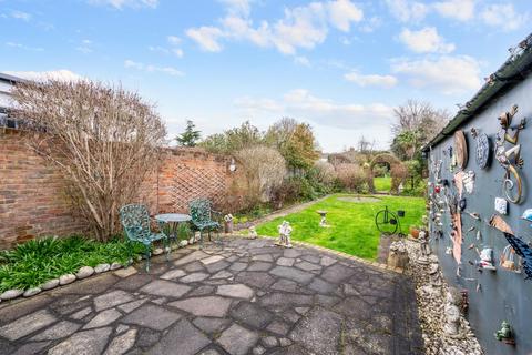 undefined, Kirby Close, Ewell