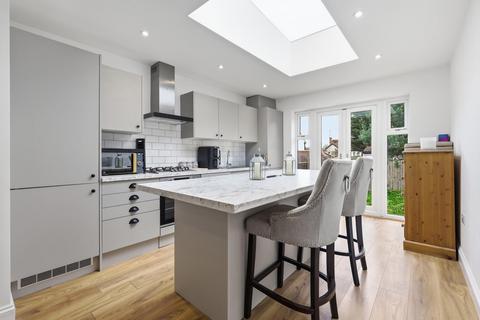 2 bedroom terraced house for sale, North End, Buckhurst Hill IG9
