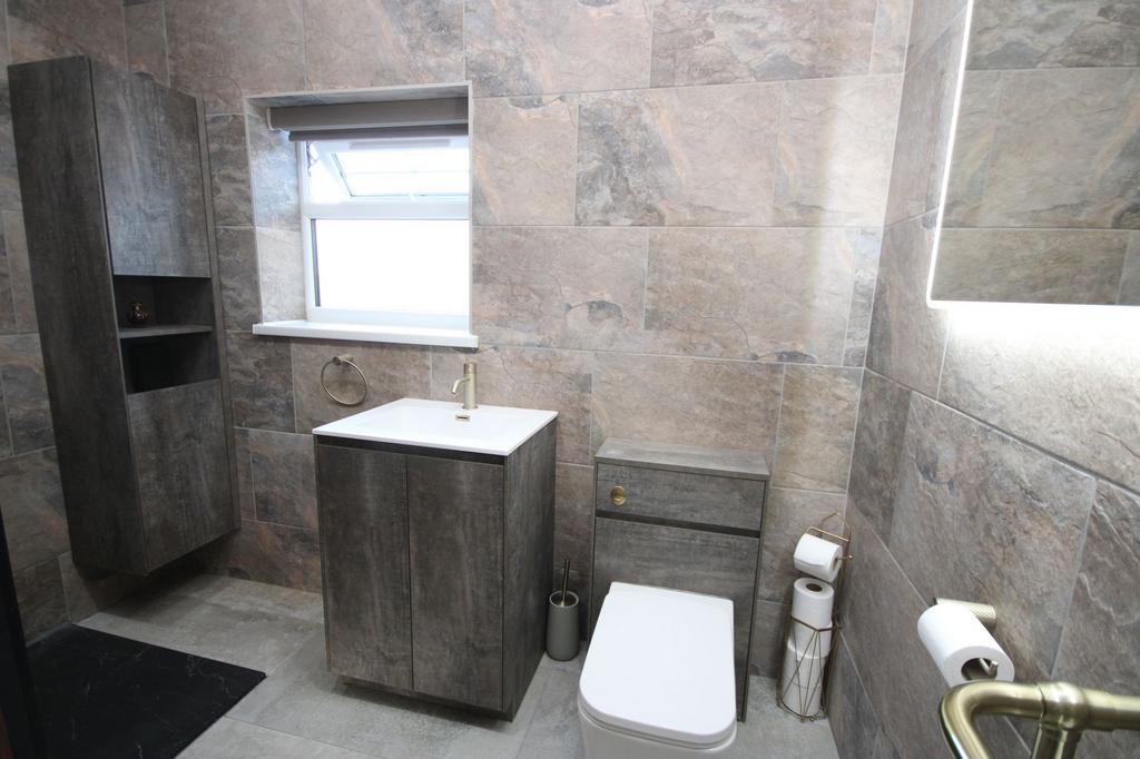 Family Shower Room