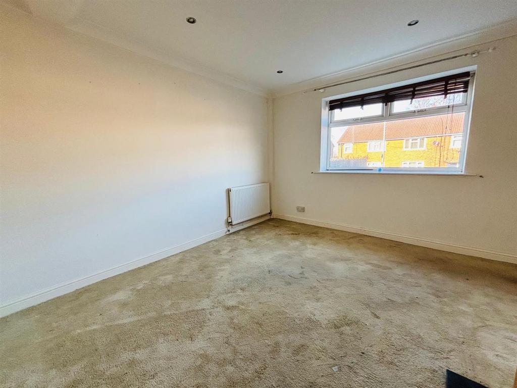Living Room: