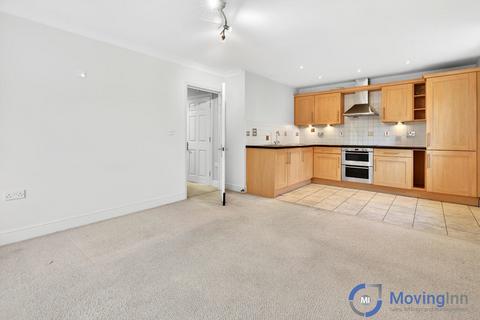 2 bedroom flat to rent, Martell Road, West Norwood, SE21 8EA