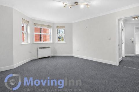 2 bedroom flat to rent, Martell Road, West Norwood, SE21 8EA
