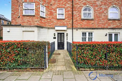 2 bedroom flat to rent, Martell Road, West Norwood, SE21 8EA