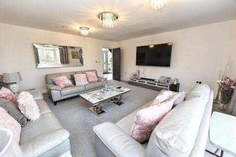 4 bedroom detached house for sale, Heath Road, St Osyth CO16