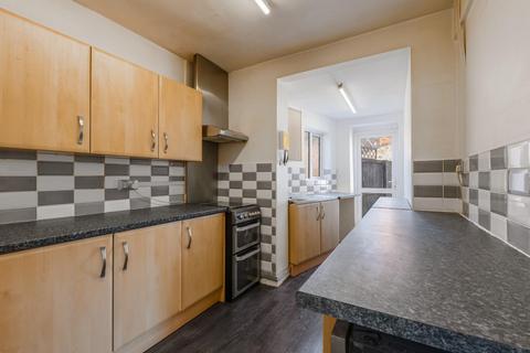2 bedroom flat for sale, Woodville Road, Warwick