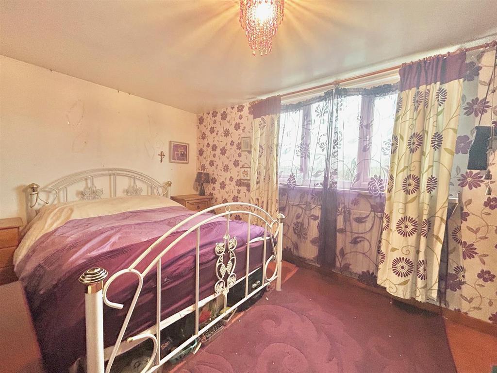 Bedroom 2.jpg