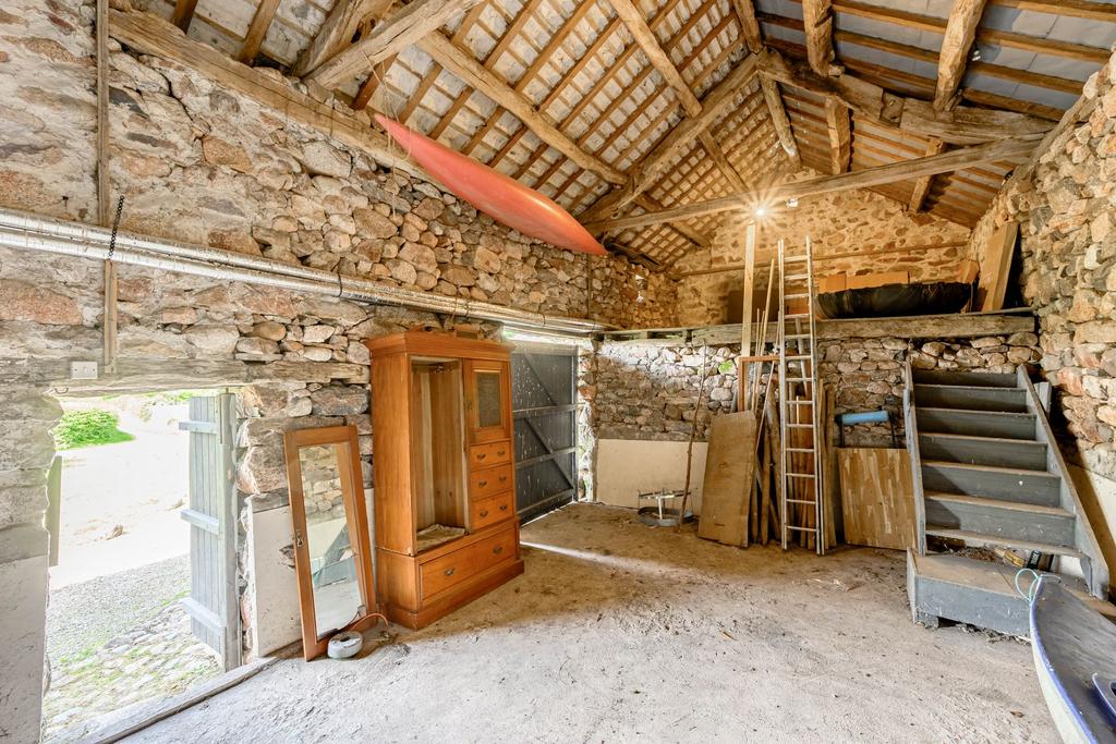Outbuilding