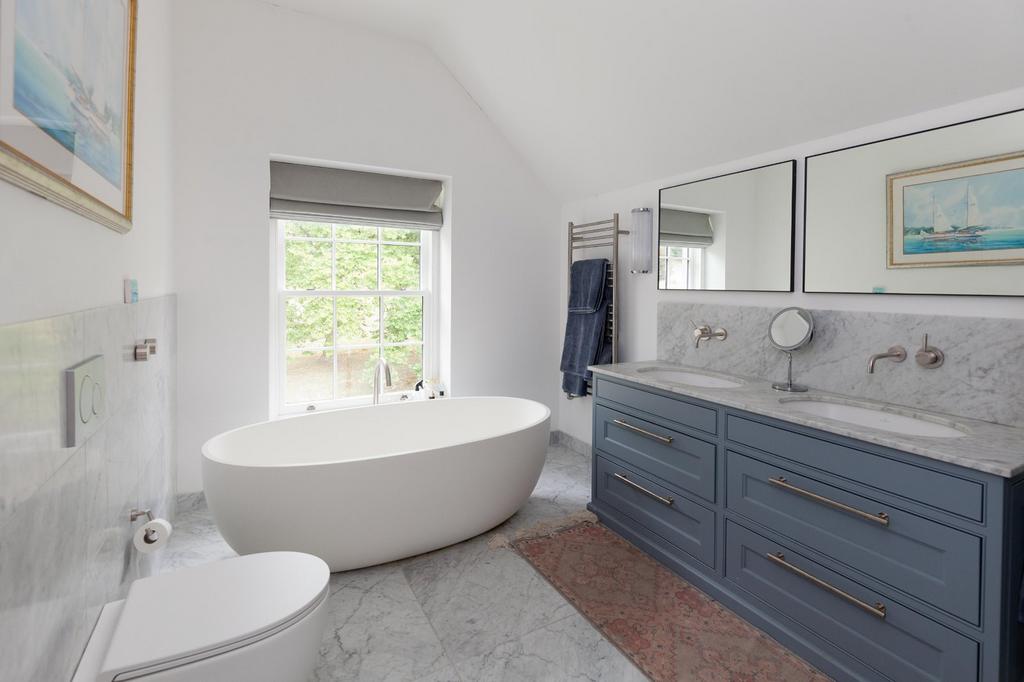Ensuite Bathroom