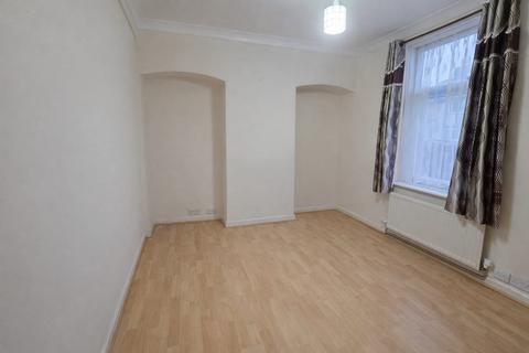 3 bedroom terraced house to rent, Harrold Road, Dagenham, Greater London