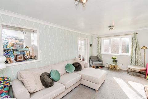 3 bedroom end of terrace house for sale, Abbotswood Close, Romsey