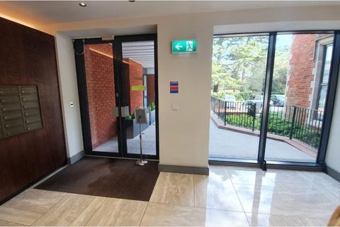1 bedroom apartment to rent, Elvian House, Nixey Close, Slough, SL1