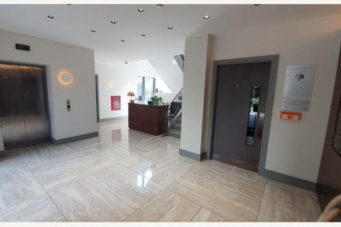 1 bedroom apartment to rent, Elvian House, Nixey Close, Slough, SL1